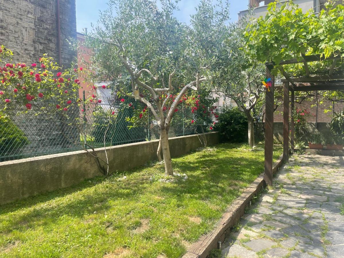 Nuova Casa Vacanze Nonna Prassede Con Giardino E Posto Auto Villa Lecco Exteriör bild