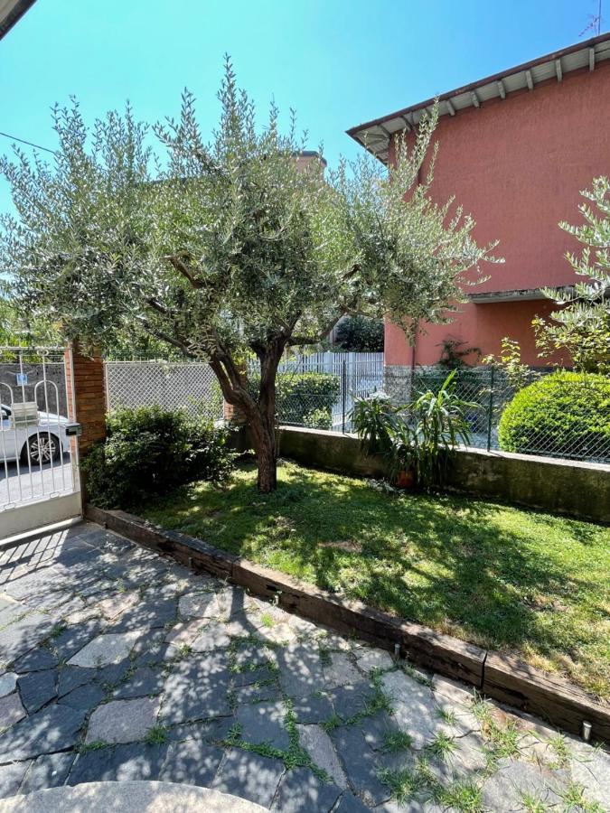 Nuova Casa Vacanze Nonna Prassede Con Giardino E Posto Auto Villa Lecco Exteriör bild